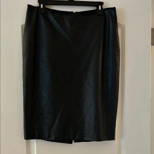 CeCe Sleek Black Pencil Skirt